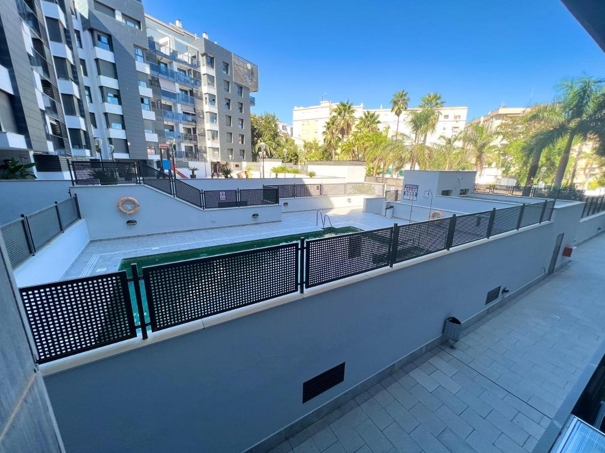 Apartment El Estrecho Close To Center With Parking And Pool Algeciras Esterno foto